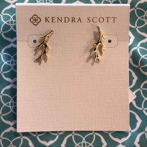 NWT Kendra Scott Bobbi Earrings